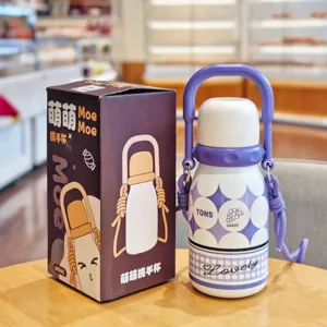 Portable stainless steel vacuum insulated water bottle with handle and strap 680ml