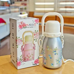 Modischer Retro Edelstahl Vakuum isolierte Wasserflasche mit tragbarem Griff 680ml