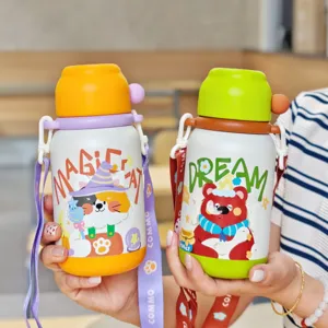 Cartoon Edelstahl Kinder Wasserflasche Mit Strohhalm Tragbare Vakuum Isolierte Kinderflasche Auslaufsicherer Schulbecher Mit Gurt