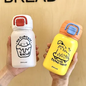 Jolie bouteille isotherme pour enfants en acier 316 avec paille et illustrations mignonnes.