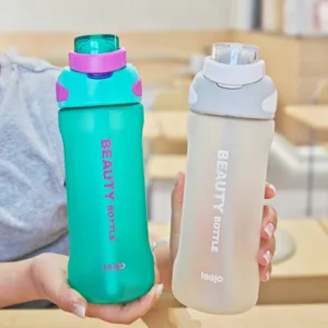 Bottiglia d'Acqua in Plastica di Grande Capacità Tazza con Cannuccia per Sport all'Aperto Borraccia Portatile per Fitness con Manico e Coperchio Antiperdita