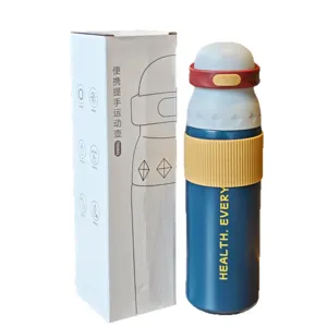 Bottiglia termica in acciaio inossidabile con custodia in silicone e cinturino portatile 700ml