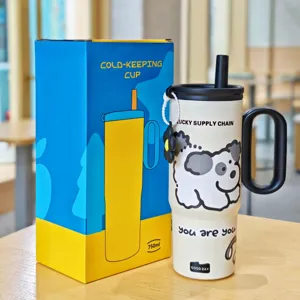 Edelstahl 750ml Becher mit Strohhalm und Henkel, süßes Hundemotiv für den täglichen Gebrauch.