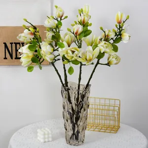 Ramo di fiori di magnolia artificiali con vaso in vetro per decorazione casa nozze