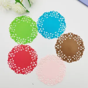 Tappetino per tazza cavo in silicone sottobicchiere floreale isolante termico set multicolore