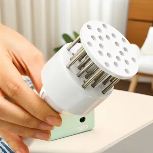 Appareil tenderiseur à viande en acier inoxydable avec aiguilles pour steaks et poulet.