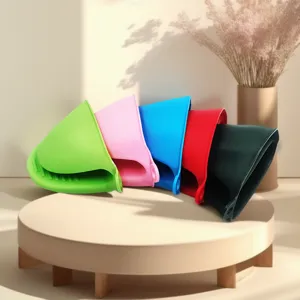 Silicone heat resistant pinch mitts kitchen pot holders anti slip bowl clip product detail view