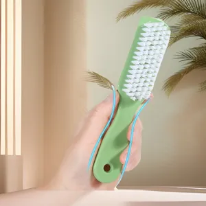 Cepillo de limpieza para zapatos de plástico con cerdas duraderas para la colada diaria.