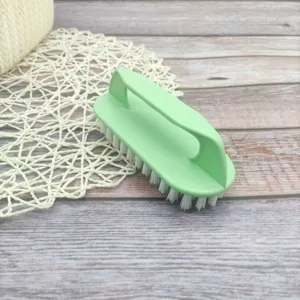 Praktische Haushaltsbuerste aus Plastik mit Griff und harten Borsten fuer Schuhe, Kleidung, Boden.