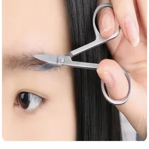 Ciseaux à sourcils en acier inoxydable, outil de beauté courbé pointu pour une coupe précise.
