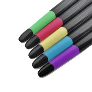 Lot de brosses à dents souples pour adultes avec manches colorés, outil de nettoyage familial.