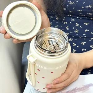 Borraccia termica da donna fresca con grazioso motivo a mela e colino da tè in acciaio inox