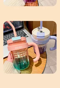Gradient striped plastic straw water cup with tea infuser and handle for office and student daily use.