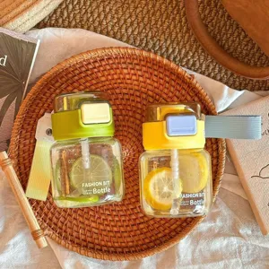 Tragbare Borosilikat Mini Glas Trinkflasche mit Strohhalm, schönes ästhetisches Design Tassen.