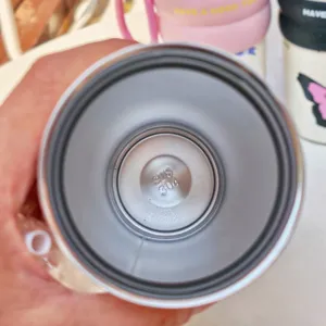 Stainless steel tumbler detail interior view, high quality food grade 304 material insulated cup.