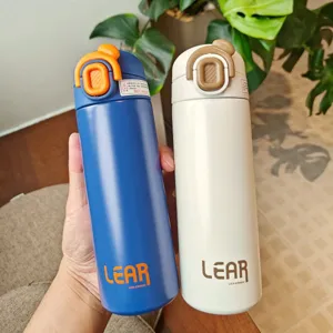 Tragbare Edelstahl Vakuum isolierte Wasserflasche mit Deckel fuer den taeglichen Gebrauch.