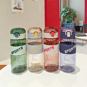 Bottiglia d'acqua sportiva in plastica 650ml borraccia portatile a prova di perdite con scala