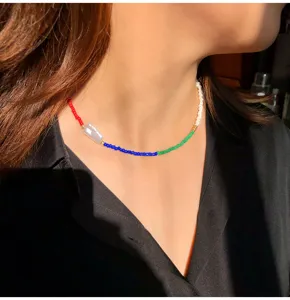 Collana girocollo con perline colorate boho con perla barocca, elegante gioiello da donna per clavicola.