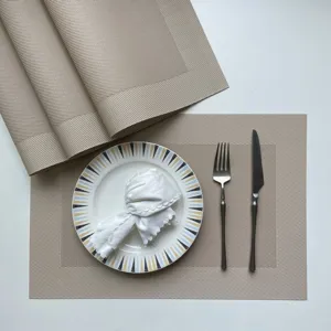 PVC Woven Placemats Set Heat Resistant Non-Slip Table Mats for Kitchen Dining Room Table Decor