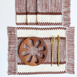 Tovaglietta con frange in cotone e lino stile country a righe tappetino isolante per decorazione