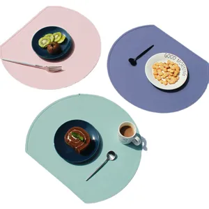 Set de table en silicone style nordique couleurs Morandi, tapis isolant pour la salle à manger.
