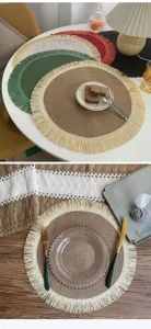 Tovaglietta rotonda in iuta stile nordico con bordo a frange, tappetino intrecciato.