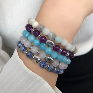 Mehrlagiges Edelstein Perlen Armband Set mit Eleganz Anhänger und Kristall Perlen.