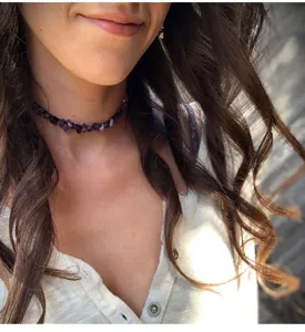 Girocollo choker con pietre di cristallo naturali fatto a mano stile vintage da donna.