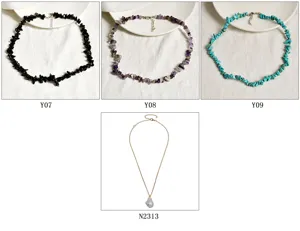 Collana girocollo corta in cristallo colorato geometrico fatto a mano stile etnico vintage