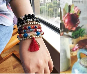 Conjunto de pulsera de cuentas multicapa con colgante de borla, joyería de estilo exótico.