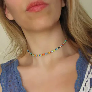 Girocollo di perline colorate, catenina per clavicola in stile boho per le donne.