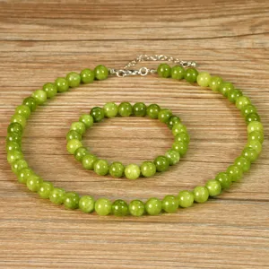 Conjunto de joyas de collar y pulsera de cuentas verdes, con cuentas de piedra de 8 mm.