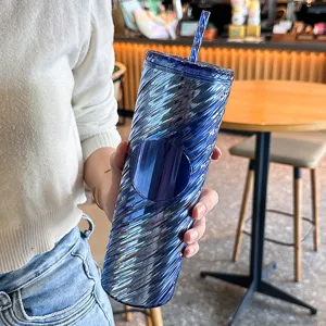 20oz blue spiral plastic tumbler with straw, double wall gradient cold cup for daily use.