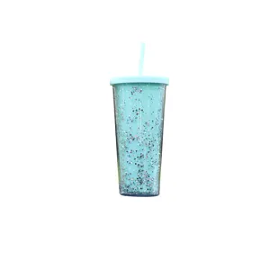 Dubbelwandige plastic beker met glitter pailletten en bijpassend rietje voor de zomer.
