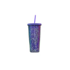 Gedetailleerd overzicht van de dubbelwandige kunststof glitter beker met paarse rietje deksel.