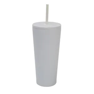 Gobelet double paroi en acier inoxydable blanc avec paille et couvercle vue de détail usage.