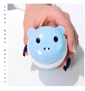 Portable plastic cute bear toothpick holder container for home living room desktop storage