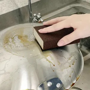 Μαγικό σφουγγάρι σμυρίδας νανο για καθαρισμό κουζίνας σκουριά και λεκέδες καψίματος.