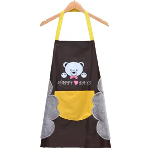 Tablier de cuisine essuie-main marron varié avec joli motif d'ours et serviettes absorbantes.