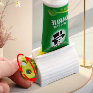 Japanese Style Toothpaste Squeezer Plastic Rolling Tube Dispenser Clip-on Manual Facial Cleanser Holder Bathroom Household Tool