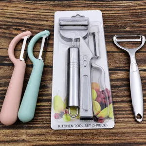 Set di Tre Pezzi Pelapatate per Verdure in Acciaio Inossidabile Grattugia per Frutta Multifunzionale Utensili da Cucina