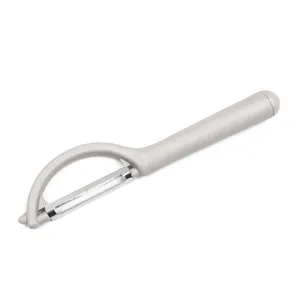 Pelador de verduras en forma de P de acero inoxidable, cuchilla afilada para frutas.