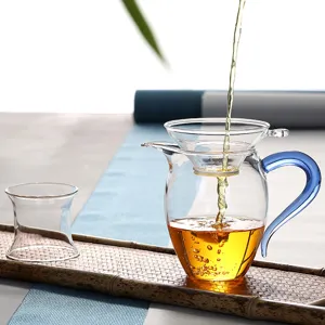Heat-resistant borosilicate glass fair cup clear tea pitcher with blue handle and tea filter