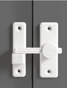 Serratura di sicurezza per porta bianca a 90 gradi dettaglio per porte scorrevoli