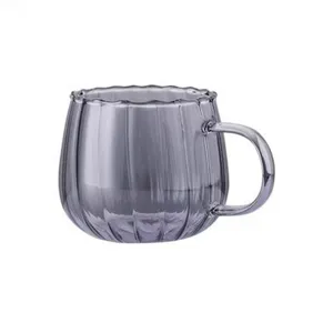 Tasse à café en verre côtelé avec poignée, tasse à latte résistante pour lait et boissons.