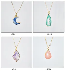 Bunte natürliche Achat Scheibe Anhänger Halskette Set, unregelmäßige Kristall Kette Schmuck.