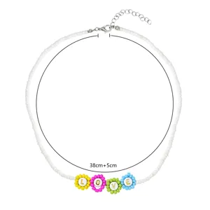 Collana di perle in stile INS coreano con fiore colorato e ciondolo lettere LOVE da donna.
