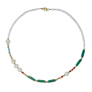 Collana di perle bohémien con pietra verde e perline, gioielli con catena di clavicola estiva fatti a mano.