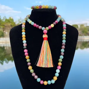 Collier mala coloré en perles de tourmaline 99 avec pompon pour bijoux de style moyen-orient.