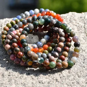 Naturstein Perlen Armband mehrsträngig Vintage 6mm Edelstein Schmuck Detailansicht Aufnahme